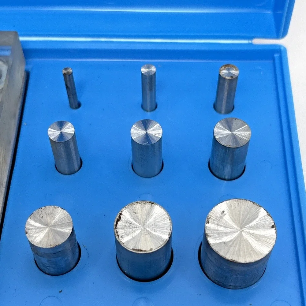 E-Z Punch Pak  Punch & Die Set Complete 7 Blue Case